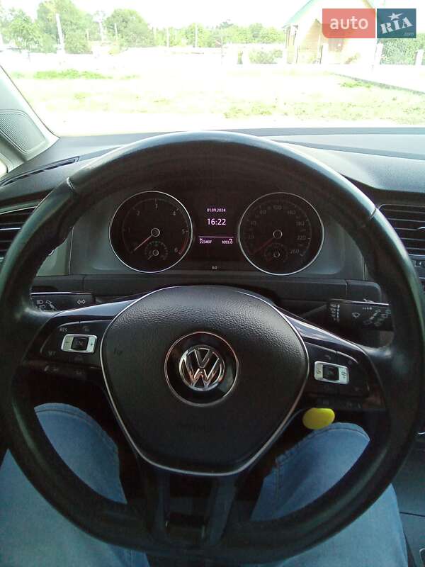 Універсал Volkswagen Golf 2016 в Тульчині