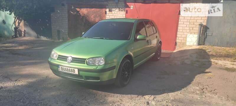 Хетчбек Volkswagen Golf 2000 в Кривому Розі