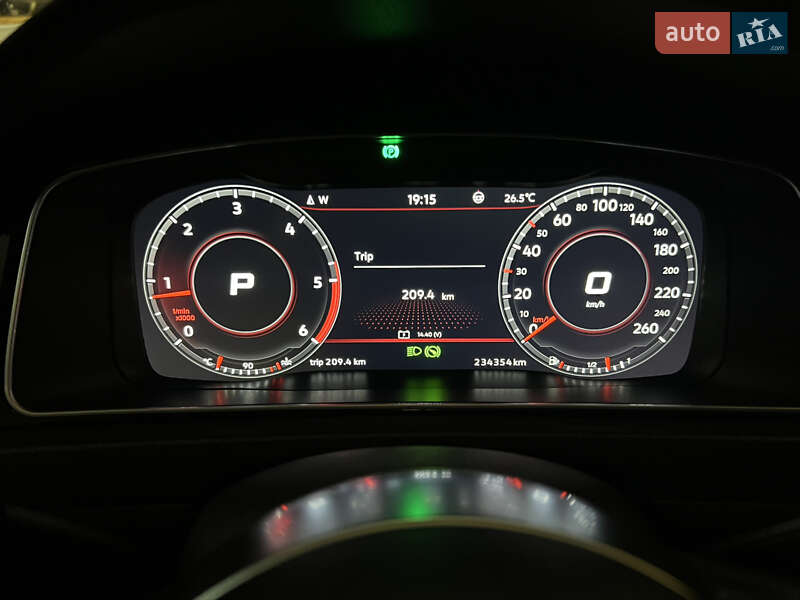 Універсал Volkswagen Golf 2015 в Львові