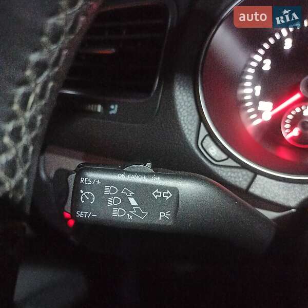 Хетчбек Volkswagen Golf 2010 в Львові