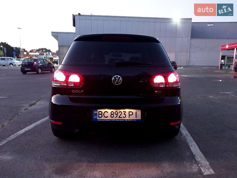 Хетчбек Volkswagen Golf 2010 в Львові