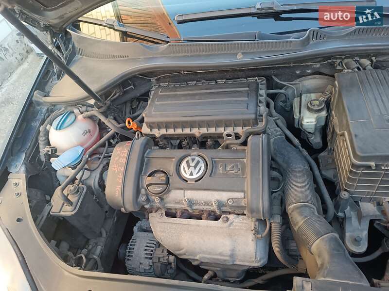 Хэтчбек Volkswagen Golf 2008 в Андрушевке