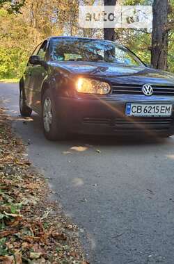 Хэтчбек Volkswagen Golf 2002 в Чернигове