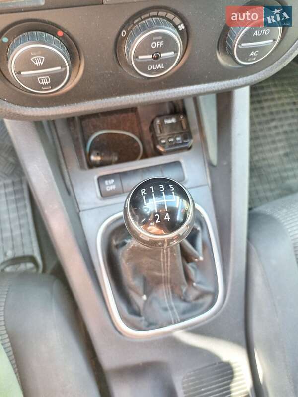 Універсал Volkswagen Golf 2009 в Липовці