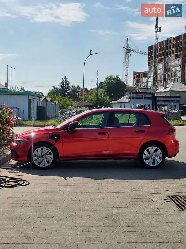 Хетчбек Volkswagen Golf 2022 в Івано-Франківську