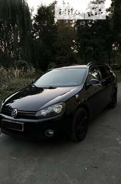 Универсал Volkswagen Golf 2011 в Калуше