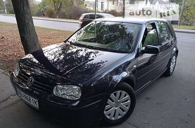 Хетчбек Volkswagen Golf 2003 в Вінниці