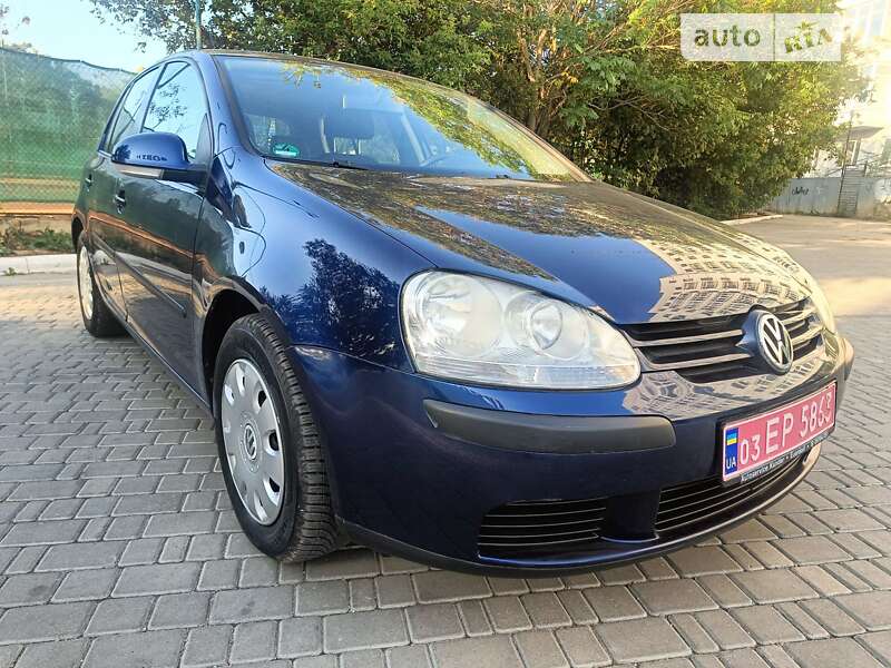 Хэтчбек Volkswagen Golf 2006 в Одессе