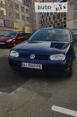 Хетчбек Volkswagen Golf 2000 в Києві