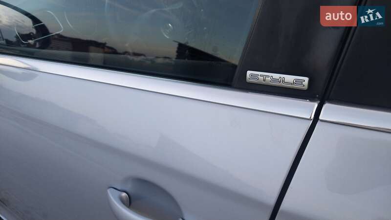 Универсал Volkswagen Golf 2011 в Ивано-Франковске