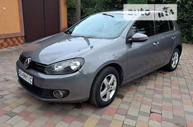 Хэтчбек Volkswagen Golf 2010 в Мукачево