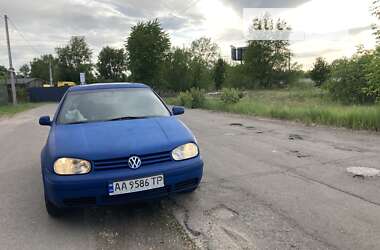 Хэтчбек Volkswagen Golf 1998 в Киеве