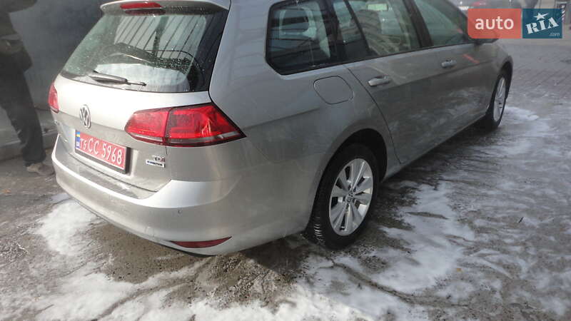 Универсал Volkswagen Golf 2015 в Днепре