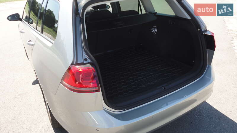 Универсал Volkswagen Golf 2015 в Днепре