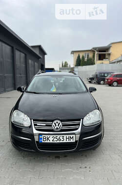 Универсал Volkswagen Golf 2008 в Ровно