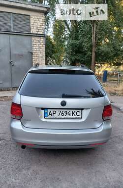 Универсал Volkswagen Golf 2010 в Запорожье