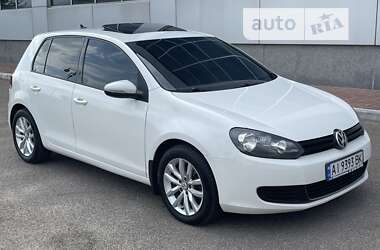 Хэтчбек Volkswagen Golf 2013 в Киеве