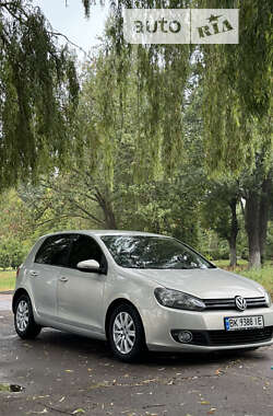 Хетчбек Volkswagen Golf 2012 в Рівному