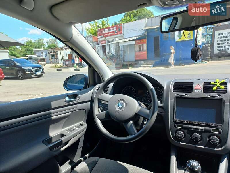 Хэтчбек Volkswagen Golf 2004 в Городке фото 8 Хэтчбек Volkswagen Golf 2004 в Городке