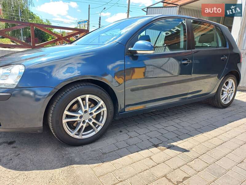 Хэтчбек Volkswagen Golf 2004 в Городке фото 15 Хэтчбек Volkswagen Golf 2004 в Городке