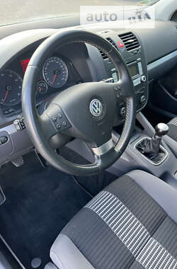 Хэтчбек Volkswagen Golf 2008 в Барышевке