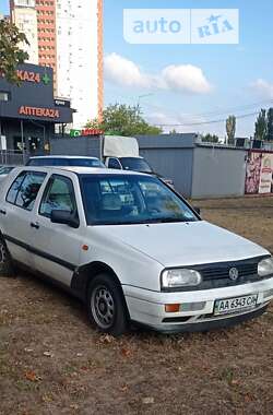 Хэтчбек Volkswagen Golf 1997 в Киеве