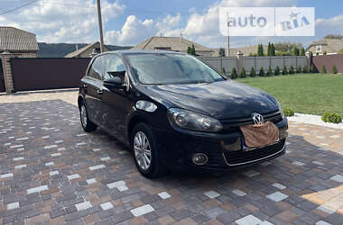 Хетчбек Volkswagen Golf 2010 в Новодністровську