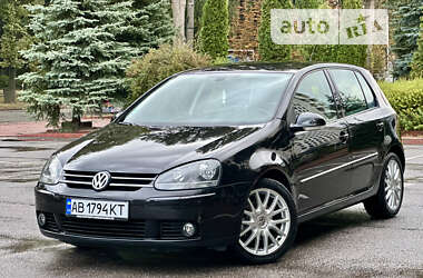 Хэтчбек Volkswagen Golf 2008 в Виннице