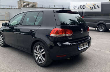 Хэтчбек Volkswagen Golf 2011 в Львове