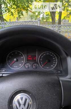 Универсал Volkswagen Golf 2008 в Коростене