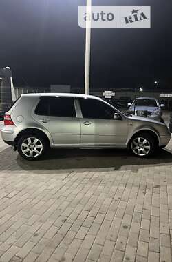 Хетчбек Volkswagen Golf 2003 в Лубнах