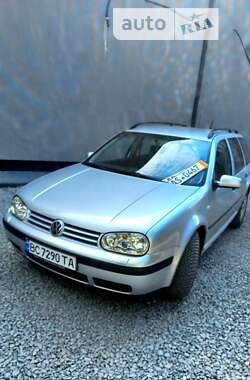 Універсал Volkswagen Golf 2002 в Дрогобичі