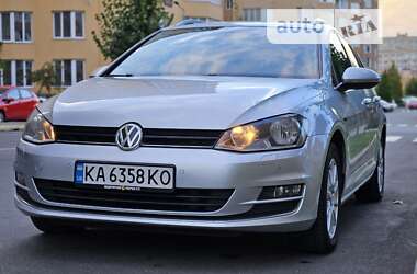 Универсал Volkswagen Golf 2015 в Киеве