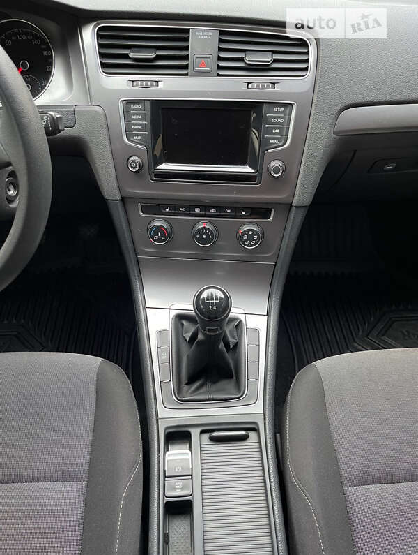 Volkswagen Golf 2015