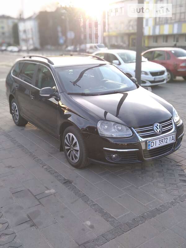 Универсал Volkswagen Golf 2008 в Житомире