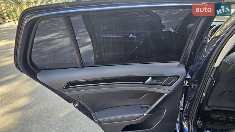 Хэтчбек Volkswagen Golf 2015 в Днепре