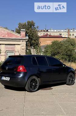 Хэтчбек Volkswagen Golf 2007 в Сумах