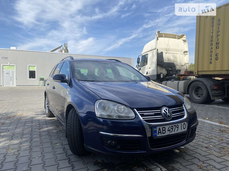 Універсал Volkswagen Golf 2009 в Вінниці