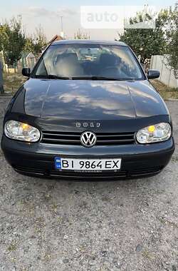 Хетчбек Volkswagen Golf 2002 в Полтаві