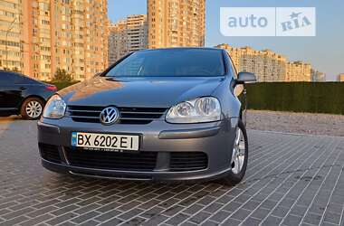 Хетчбек Volkswagen Golf 2006 в Києві