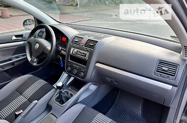 Хэтчбек Volkswagen Golf 2008 в Виннице