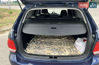 Универсал Volkswagen Golf 2012 в 
