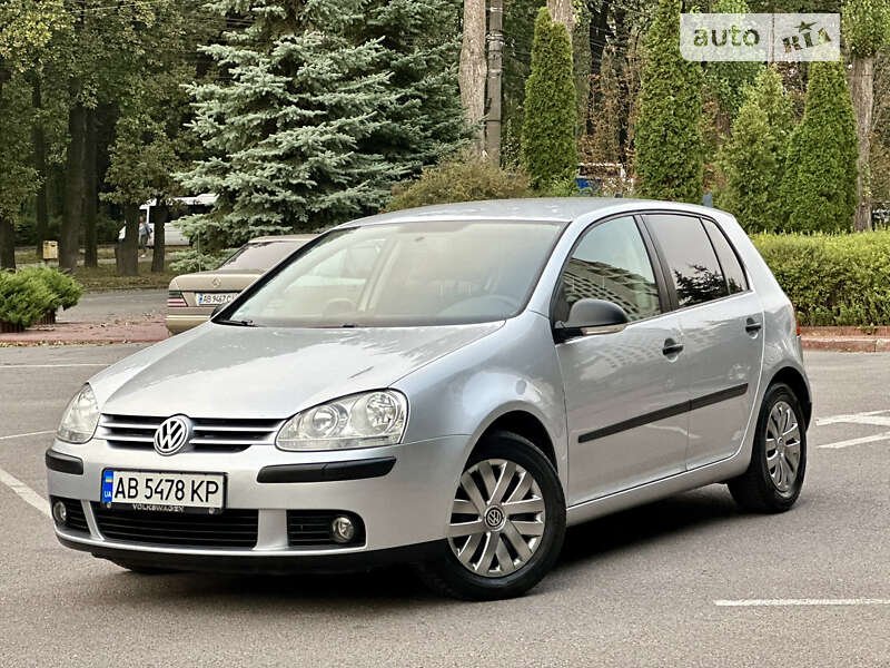 Хетчбек Volkswagen Golf 2008 в Вінниці