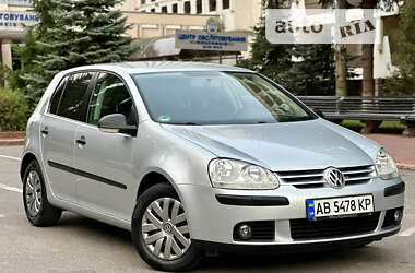 Хетчбек Volkswagen Golf 2008 в Вінниці