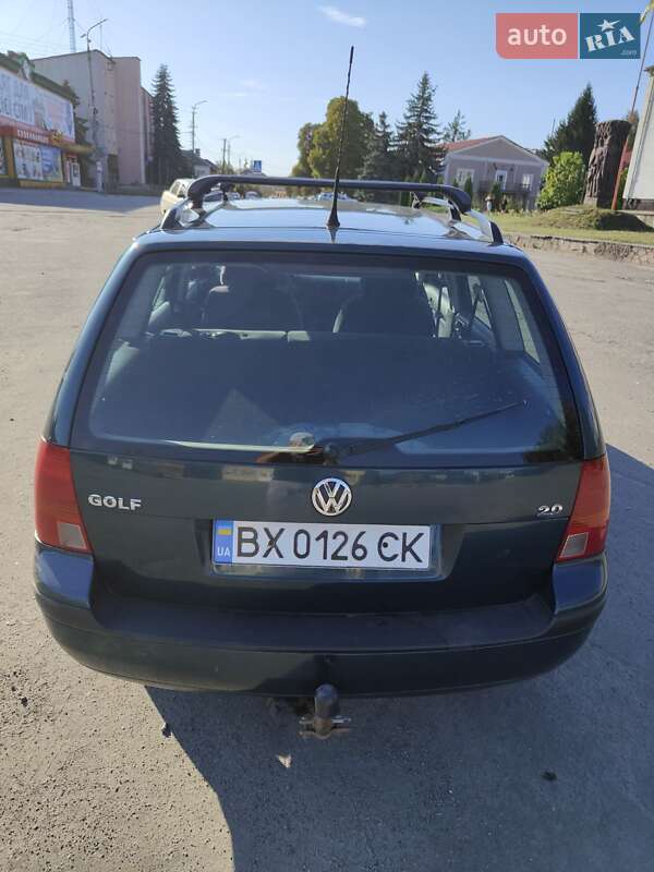 Универсал Volkswagen Golf 2003 в Изяславе