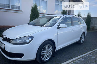 Универсал Volkswagen Golf 2010 в Золочеве