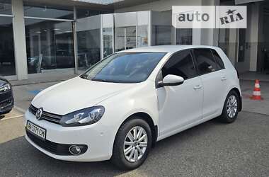 Хэтчбек Volkswagen Golf 2012 в Львове