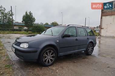 Універсал Volkswagen Golf 2001 в Києві