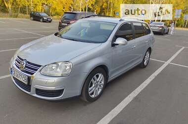 Універсал Volkswagen Golf 2008 в Чернігові