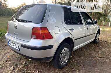 Хэтчбек Volkswagen Golf 2001 в Тульчине